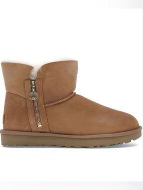 NEW UGG Chestnut Suede Short Zip Boot